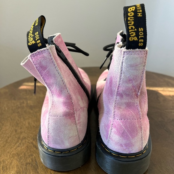 Dr. Martens Women's Pink & White Suede Tie-Dye Combat Boots 5 wmns - Picture 4 of 5